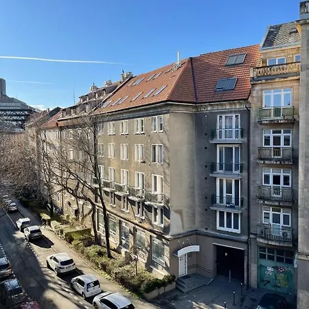 Center 2 Bedroom A/c * ברטיסלאבה